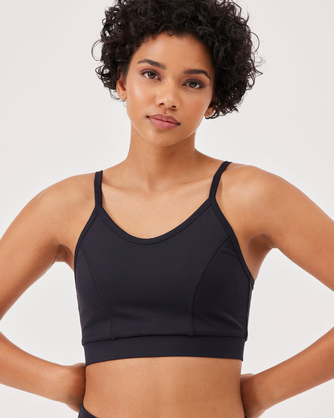 Black basic sports bra, fonclo logo print, spaghetti straps, thin straps, crop, slim fit.