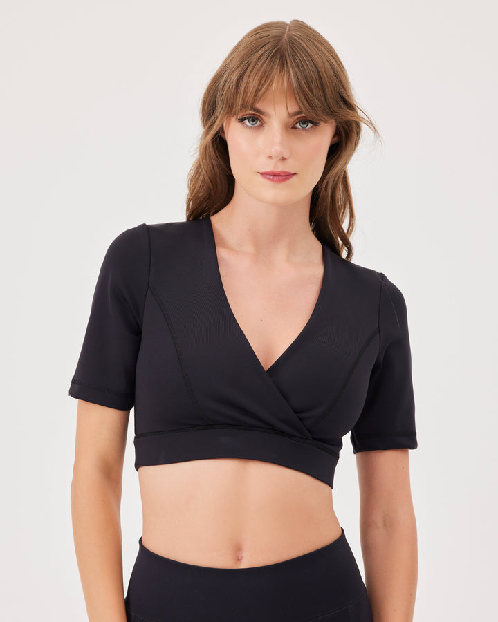 Black, wrapover, cropped top, t-shirt, wrap style, short sleeves, elastic waistband, fonclo logo on the back, slim fit, v-neck.