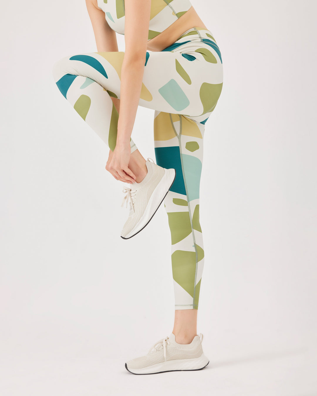 Patterned, ankle-length, high-waist, leggins, fonclo logo, slim-fit, stretchy, pants. 