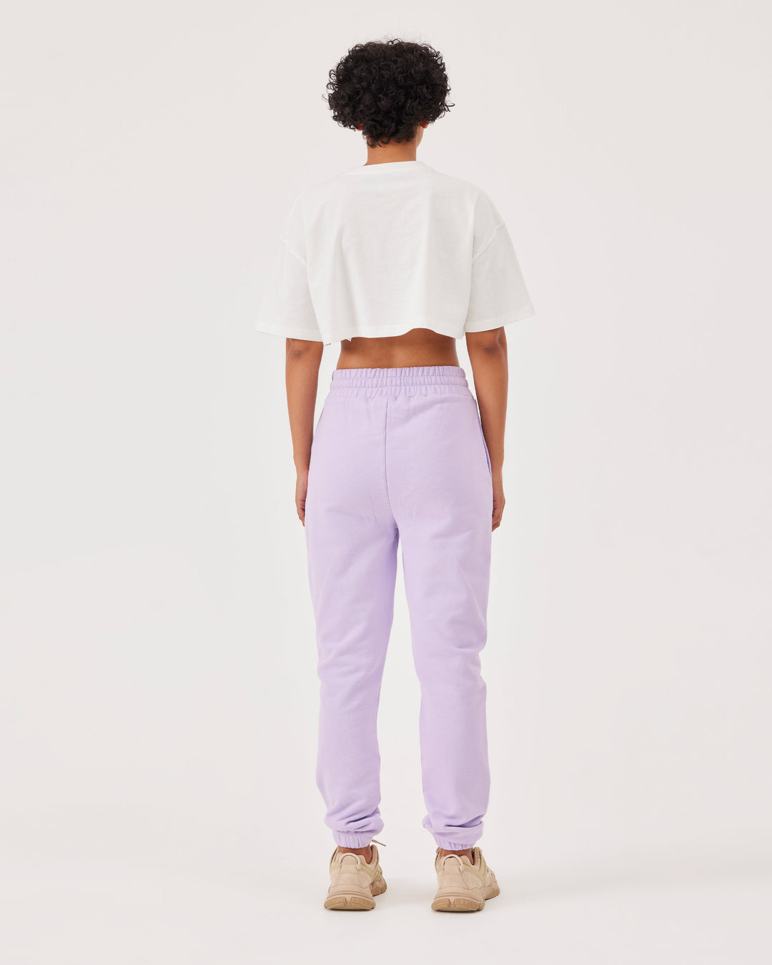 Lilac, joggers, side pockets, high-waist, elastication, soft material, loose fit, fonclo logo.