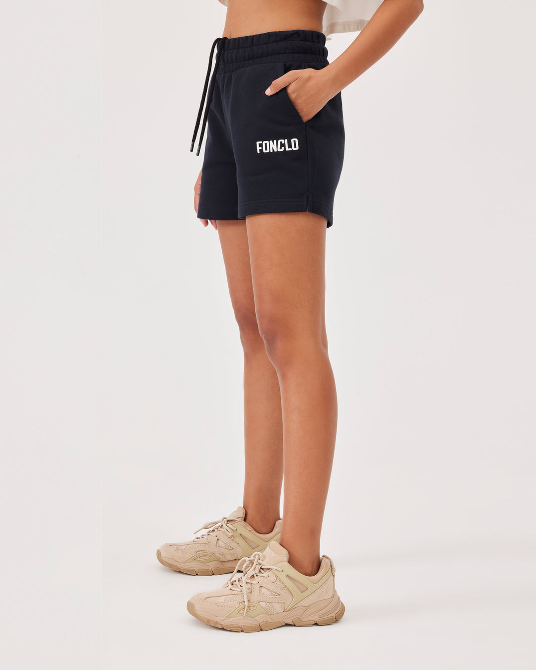 Black basic cotton shorts, sweat shorts, front logo, regular fit, high-waist.